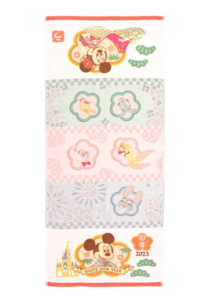 フェイスタオル1,600円（C）Disney