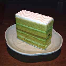 手亡豆(てぼうまめ)のシロップ煮と抹茶クリームを合わせた「抹茶のシュニッテン」/「御室さのわ」オフィシャルサイトより