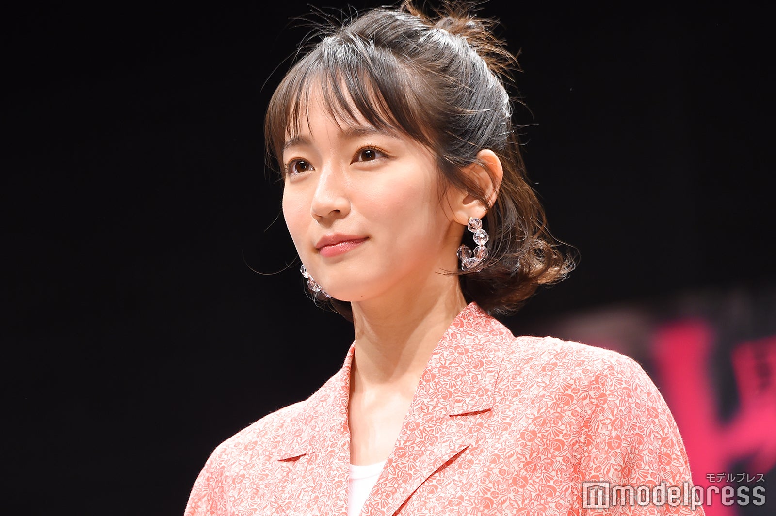 吉岡里帆が涙　“惚れた”人からのプレゼントに歓喜