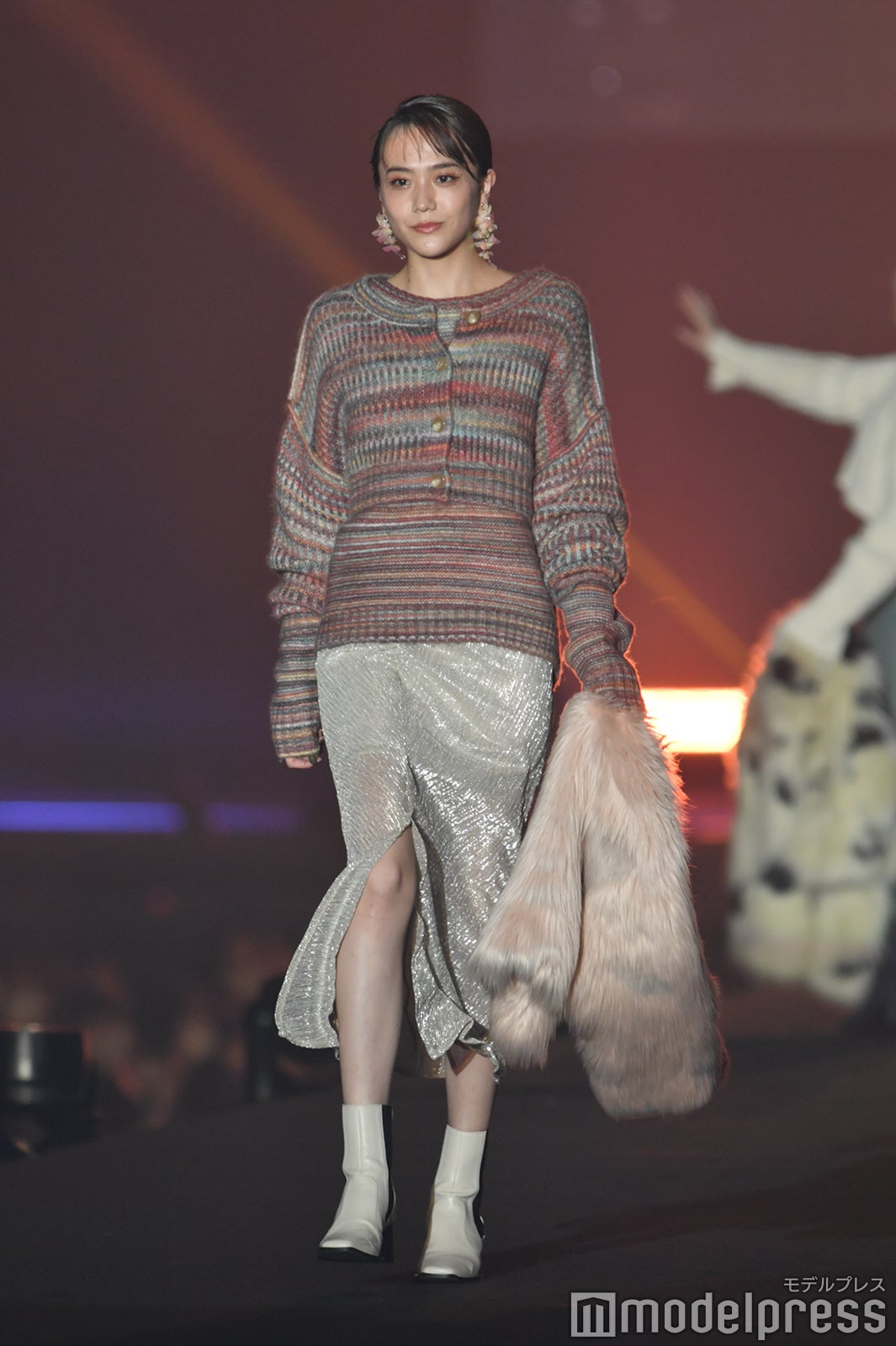 （C）モデルプレス