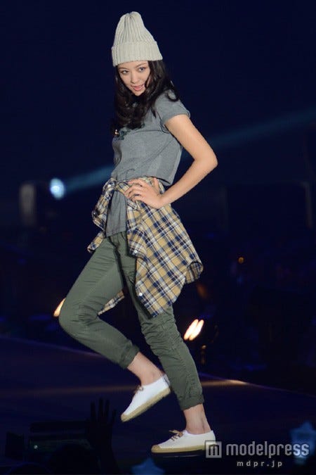 「XEBIO」ステージに登場した池沢美緒