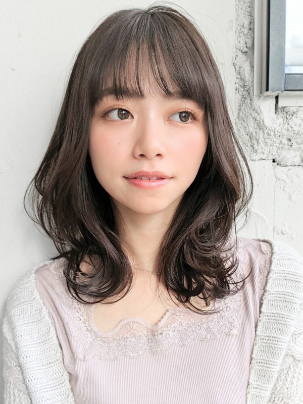 ミディアムヘアに似合う韓国風アレンジ特集 簡単にオルチャンっぽさを演出できる モデルプレス ミディアムヘアに似合う韓国風アレンジ特集 簡単にオルチャンっぽさを演出できる モデルプレス