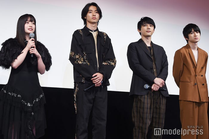 (左から)橋本環奈、山崎賢人、吉沢亮、本郷奏多 (C)モデルプレス