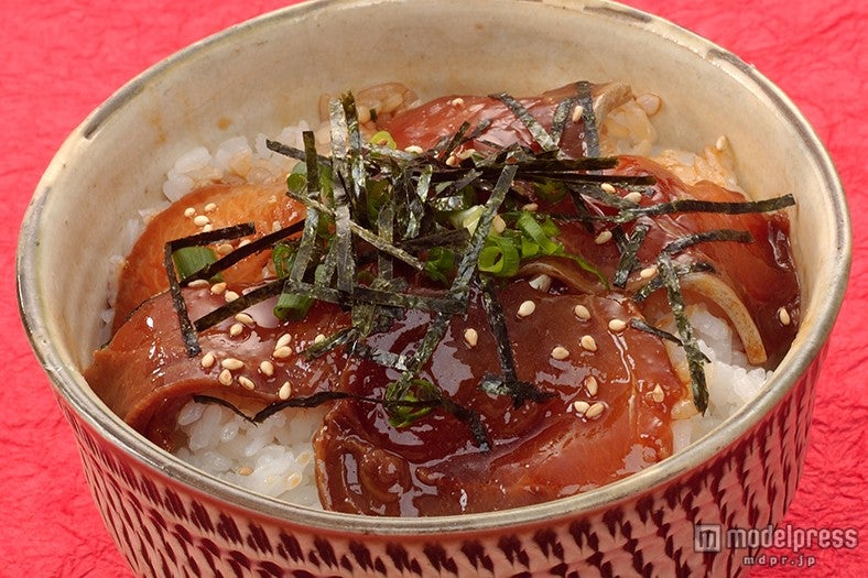 寒ブリ漬け丼（熱めし丼）（シード）
