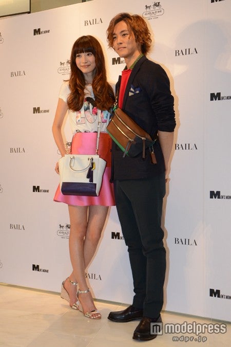 ヨンア（左）、松坂桃李（右）