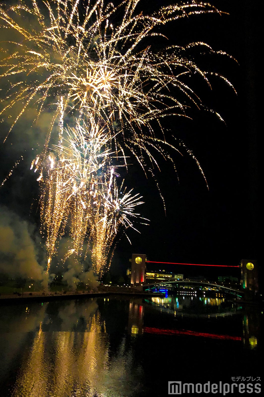 （C）モデルプレス