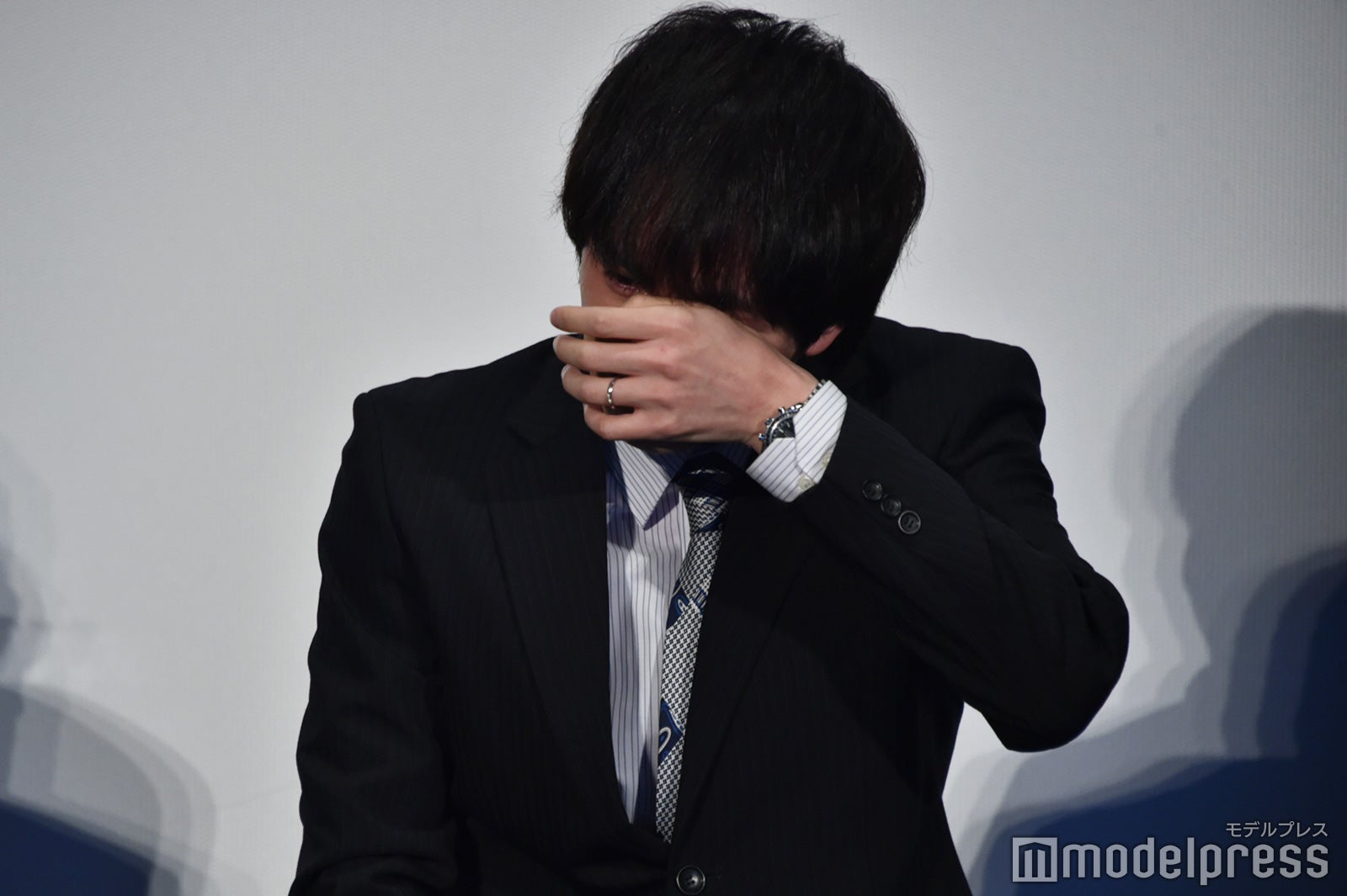 「おっさんずラブ」が愛されていることに感動して涙する林遣都（C）モデルプレス