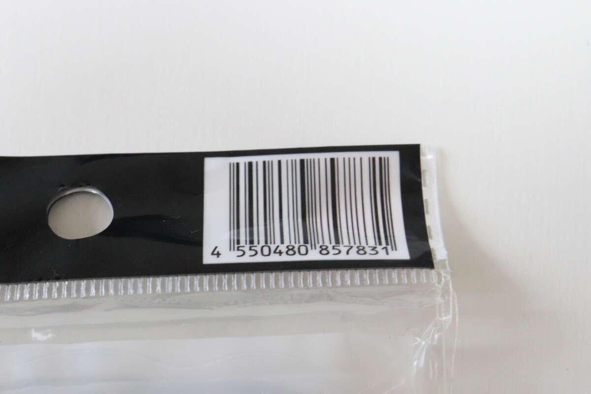 ダイソー　ぽこぽこケース（アイフォーン用、15＆14）　パッケージ　JANコード