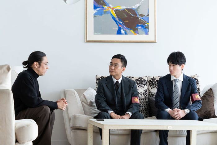 袴田吉彦、八嶋智人、横山裕(C)「元科捜研の主婦」製作委員会