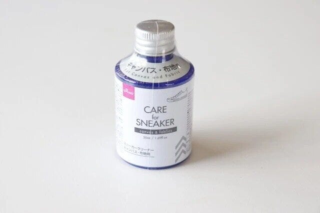 ダイソー スニーカークリーナー(キャンバス・布地用、50ml) パッケージ ダイソー スニーカークリーナー(キャンバス・布地用、50ml) パッケージ