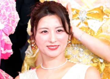 人気女子アナが「安定のどすっぴん鼻赤ですが！」オフショット投稿に反響