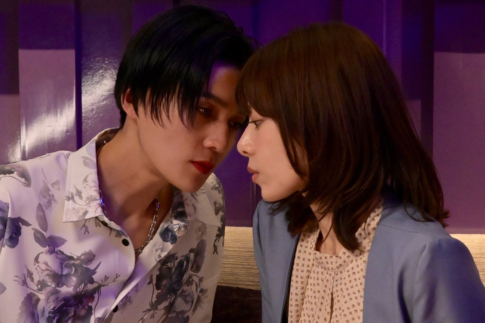 桜井ユキ、座長として意識していること明かす「共演者やスタッフの方と…」＜ホスト相続しちゃいました＞