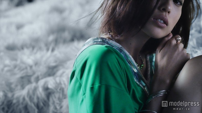 戸田恵梨香／CM「開演」編