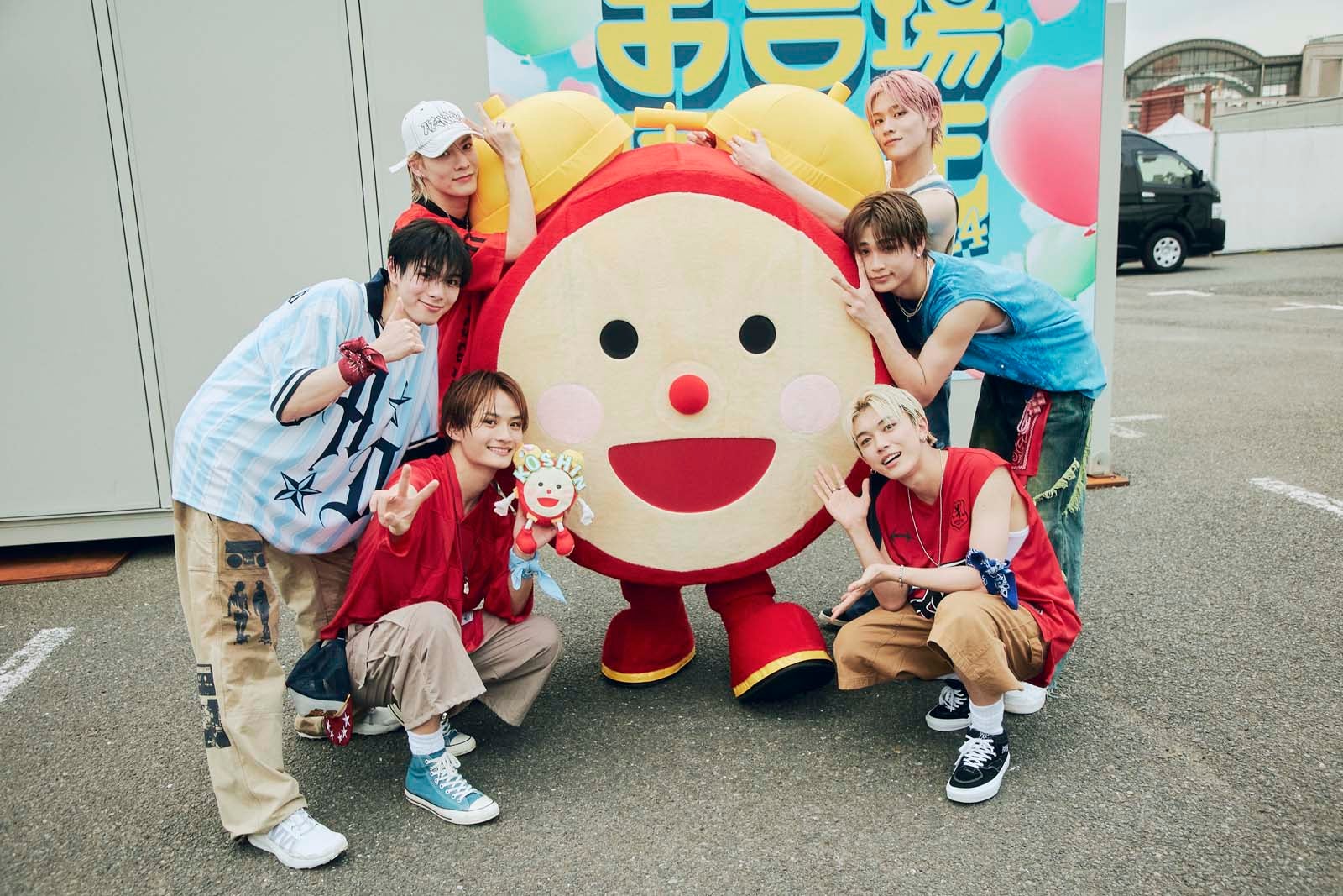 DXTEEN（C）LAPONE Entertainment