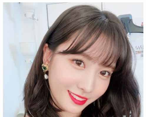 TWICEモモ、話題の水着姿でファンに“お願い”