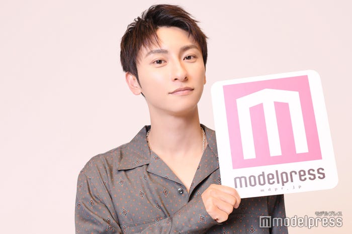 與真司郎(C)モデルプレス