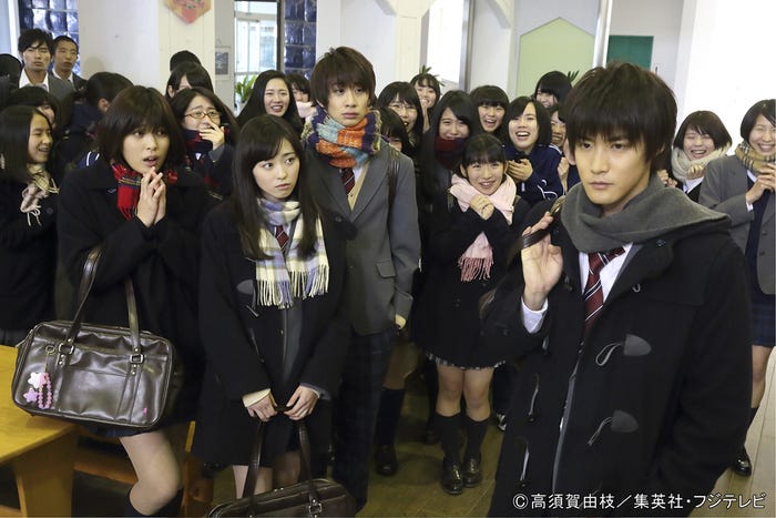 (左から)荒井萌、福原遥、永嶋柊吾、白石隼也(C)高須賀由枝/集英社・フジテレビ