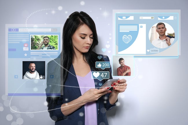 真剣な出会いを探すコツ マッチングアプリで騙されないための心得 モデルプレス