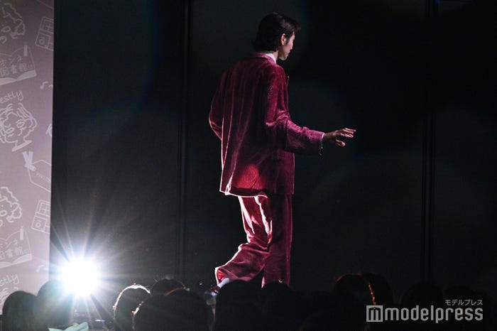 出てきた瞬間にそのまま帰ろうとする庄司浩平(C)モデルプレス