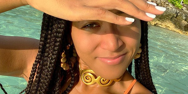 大坂なおみ選手、ビキニで小麦肌美ボディ披露「セクシー」「どんどんキレイになる」