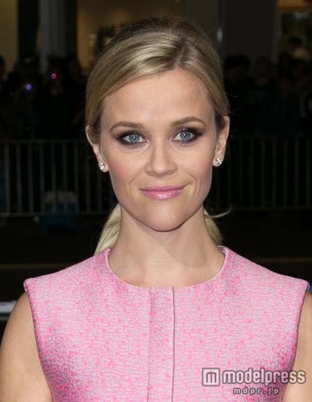 １日でこんなに違う？　リース・ウィザースプーンのビフォーアフター