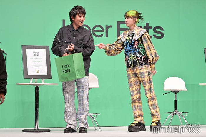 中尾明慶、仲里依紗(C)モデルプレス