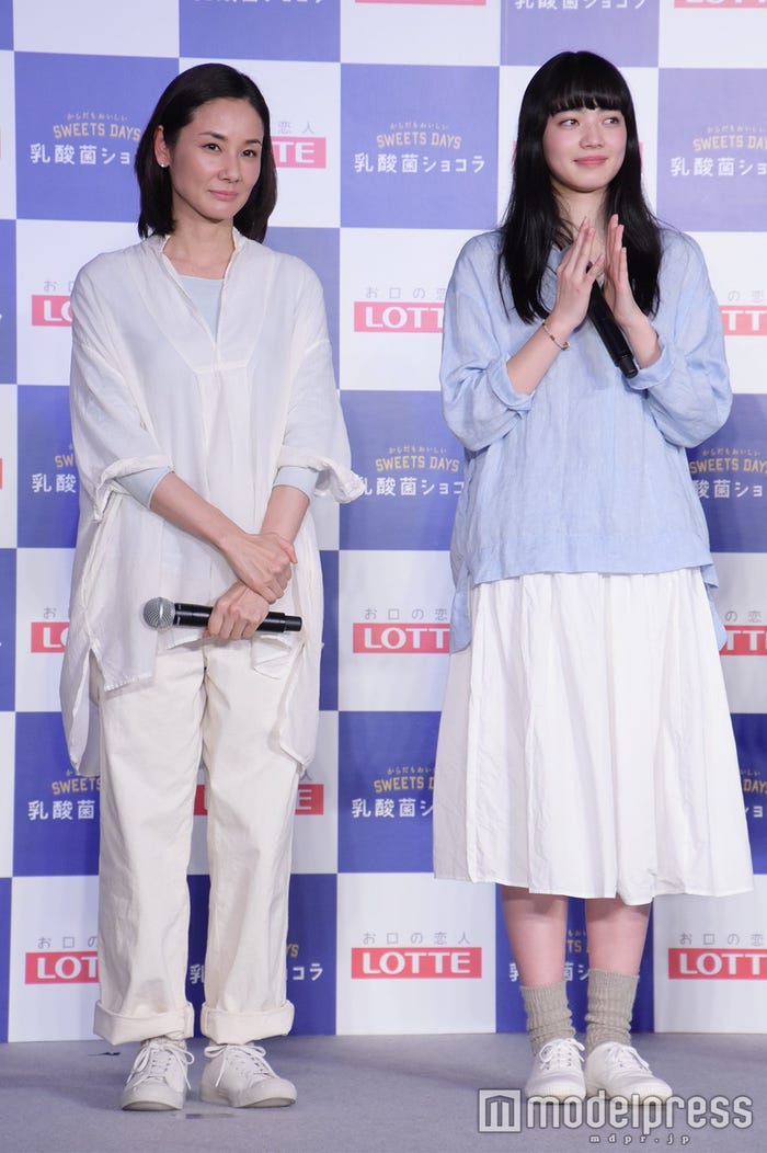 吉田羊、小松菜奈 (C)モデルプレス