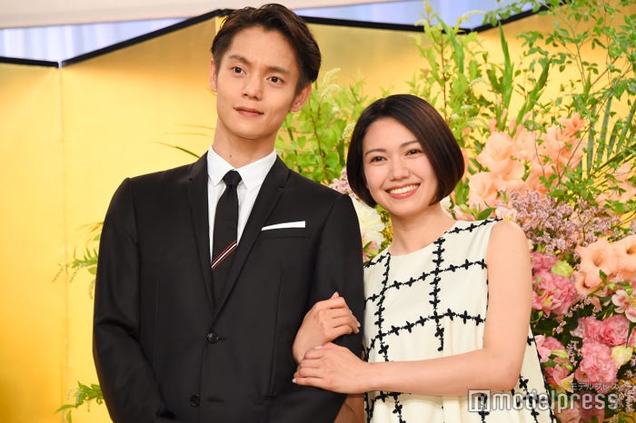 主演・窪田正孝とヒロイン・二階堂ふみ(C)モデルプレス