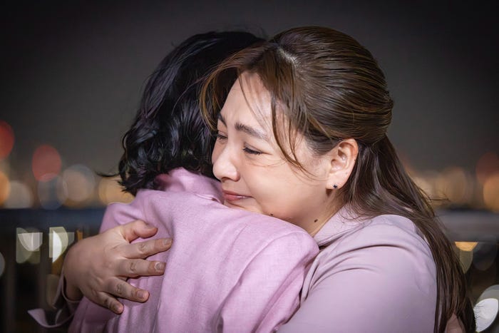 黒木華、野呂佳代「銀河の一票」最終話(C)カンテレ・フジテレビ