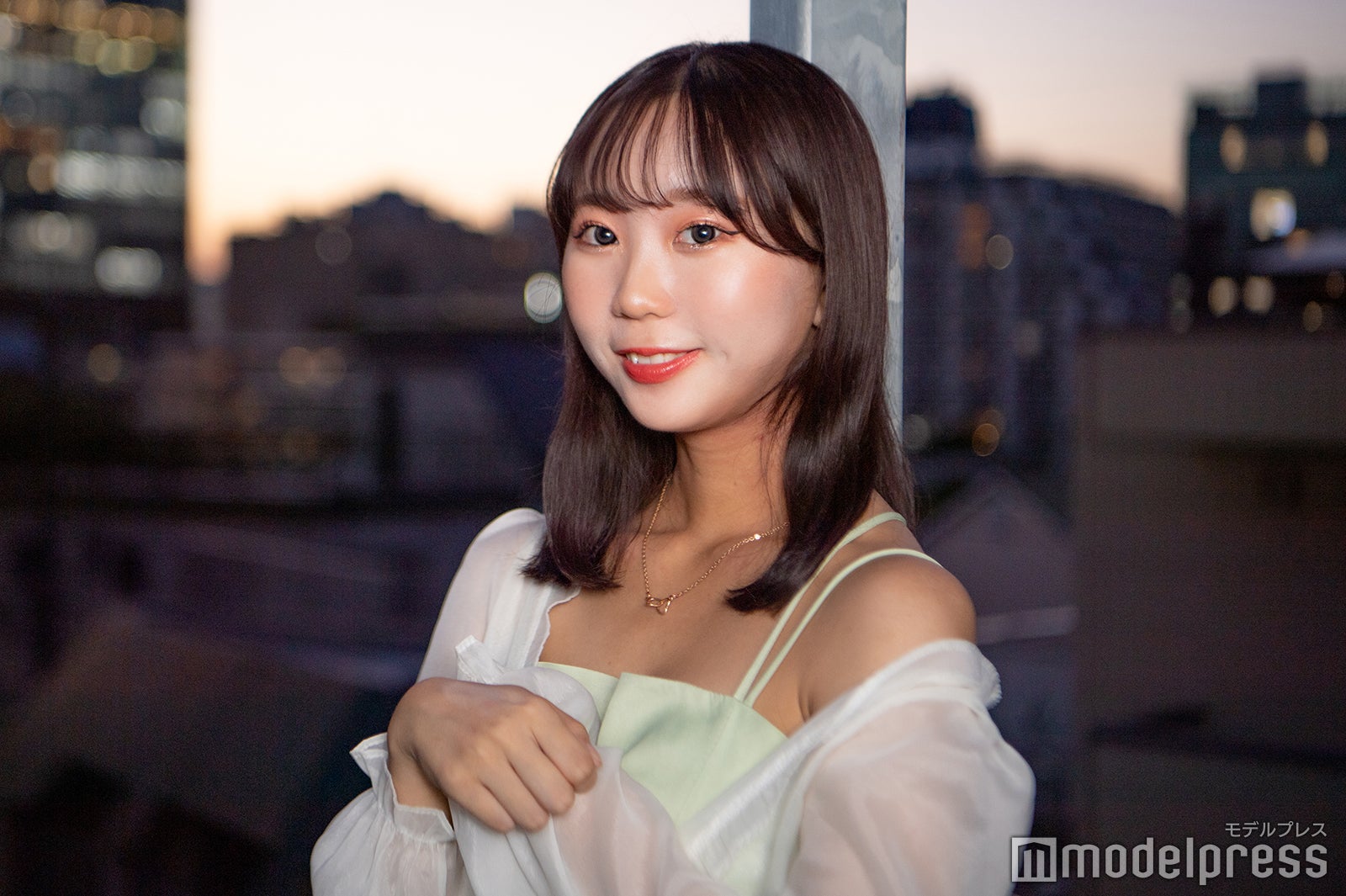 石本菜々子さん（C）モデルプレス