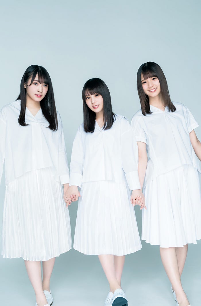(左から)渡辺梨加、与田祐希、小坂菜緒(C) Takeo Dec.、YOROKOBI/集英社