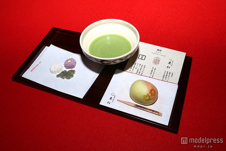 お茶席セットイメージ／画像提供：アートアクアリウム城実行委員会