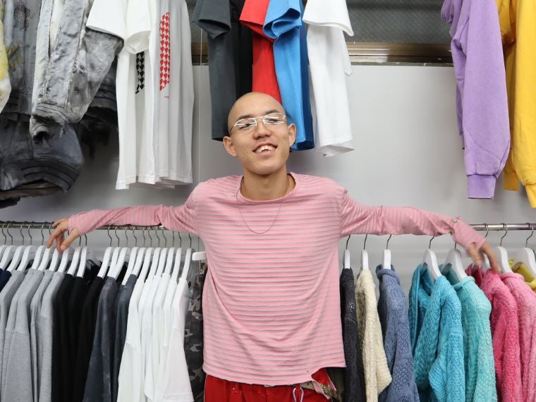 四千頭身・都築拓紀さんの「ヒロキツヅキ」 「僕が着たい」サイズと加工を形に