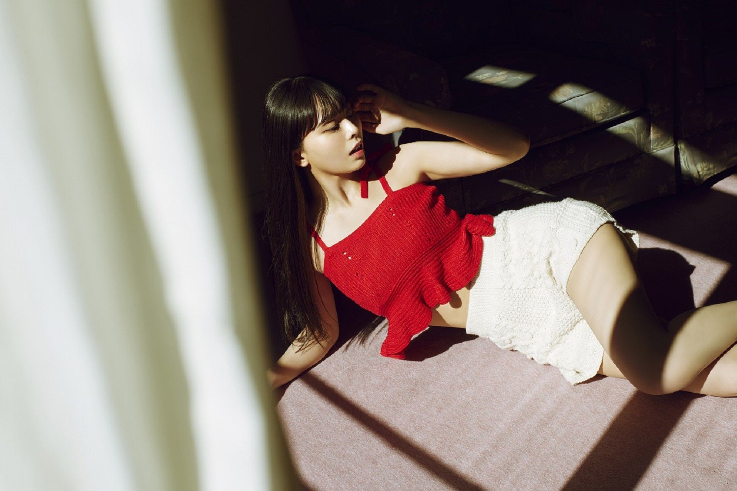 「Girls Planet 999」出身の川口ゆりな、初カレンダー発表 ヘルシーな肌見せにも挑戦