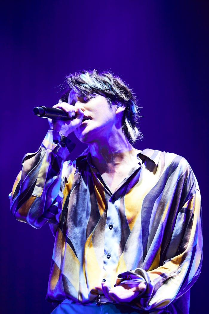 宮野真守(C)山内洋枝(PROGRESS-M)、青木早霞(PROGRESS-M)