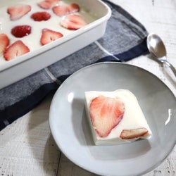 簡単すぎるのに美味しい いちごたっぷりミルク寒天 レシピ モデルプレス