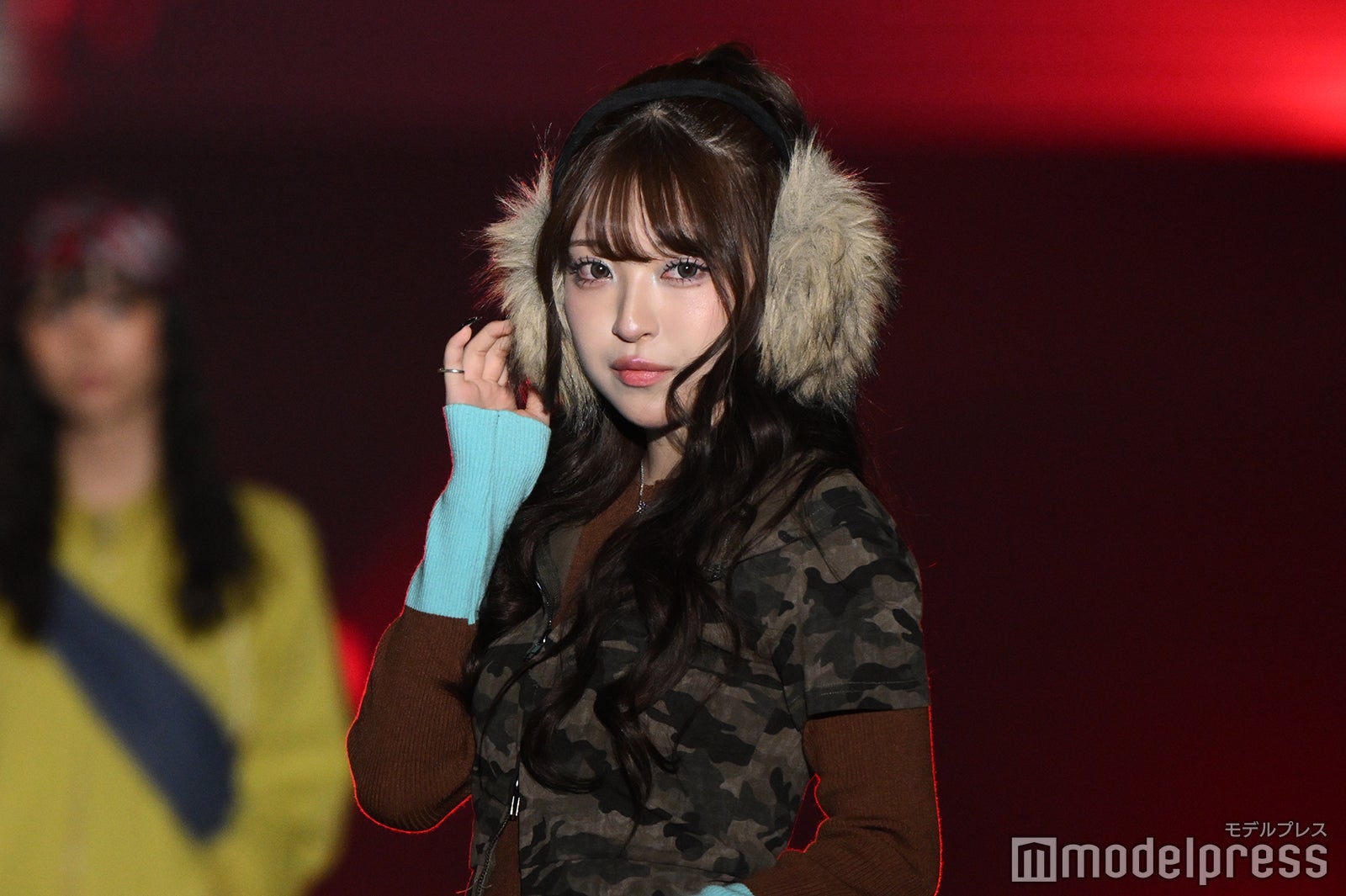 MINAMI、ほっそり美脚際立つショーパン姿で堂々ランウェイ【TGC北九州2025】