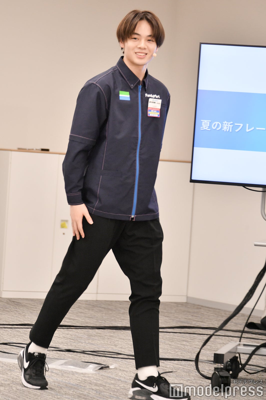 鶴房汐恩（C）モデルプレス