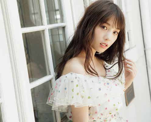 乃木坂46与田祐希、美デコルテで魅了 写真集「無口な時間」秘蔵カット特別公開