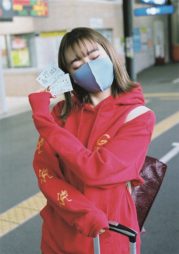 佐藤詩織(C)桑島智輝/小学館