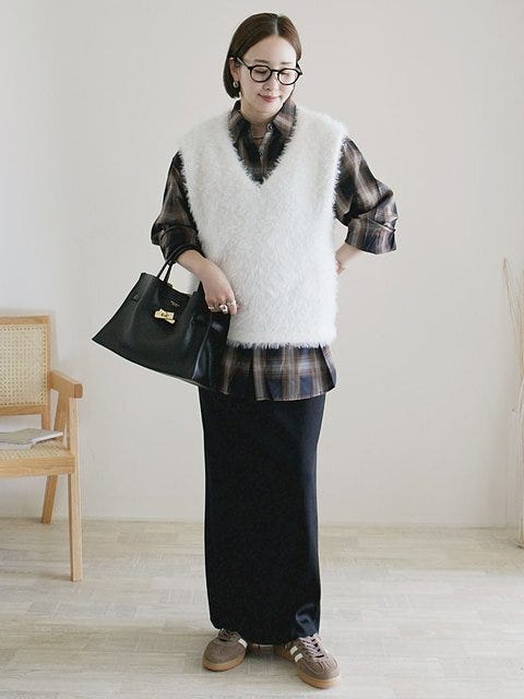 黒スカート コーデ 黒スカートコーデ2