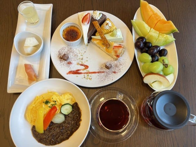 旬のフルーツ＆スイーツがおかわり自由♡