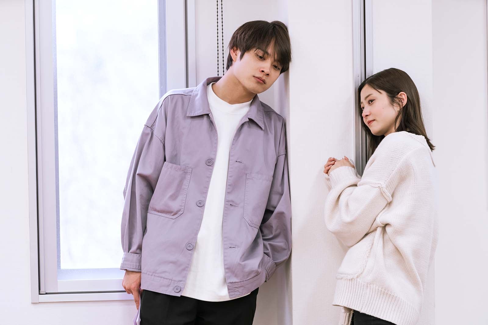 松川星、橋本裕太「恋愛ドラマな恋がしたい～Kiss me like a princess～」（C）AbemaTV, Inc.