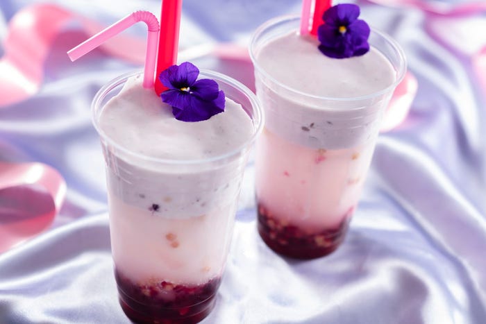 クリーム&ベリードリンク(ステラ・ルー)700円(C)Disney