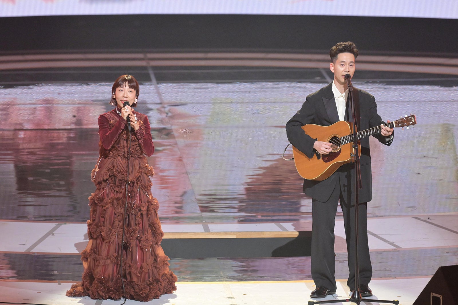 「第76回NHK紅白歌合戦」ハンバート ハンバート（C）NHK