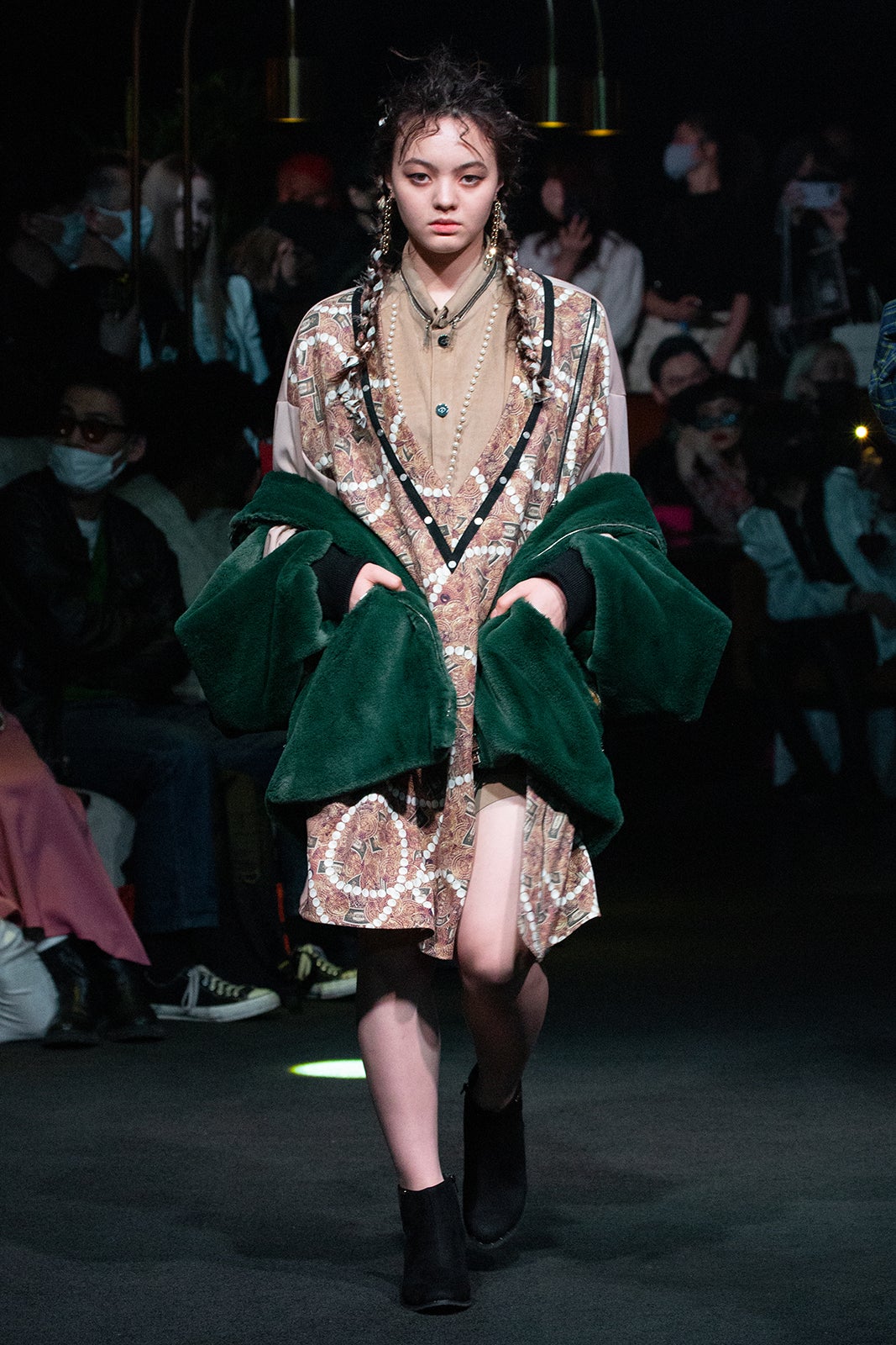 ランウェイショーの様子（提供写真）