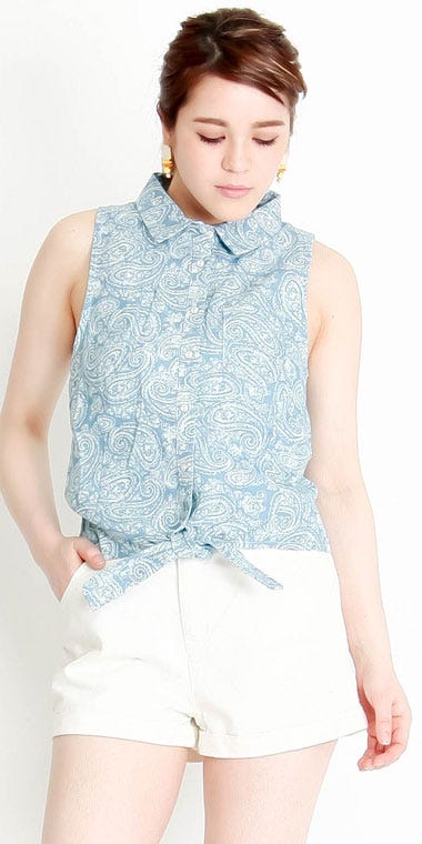 ペイズリーダンガリーノースリシャツ「salus」1,490円(税込)