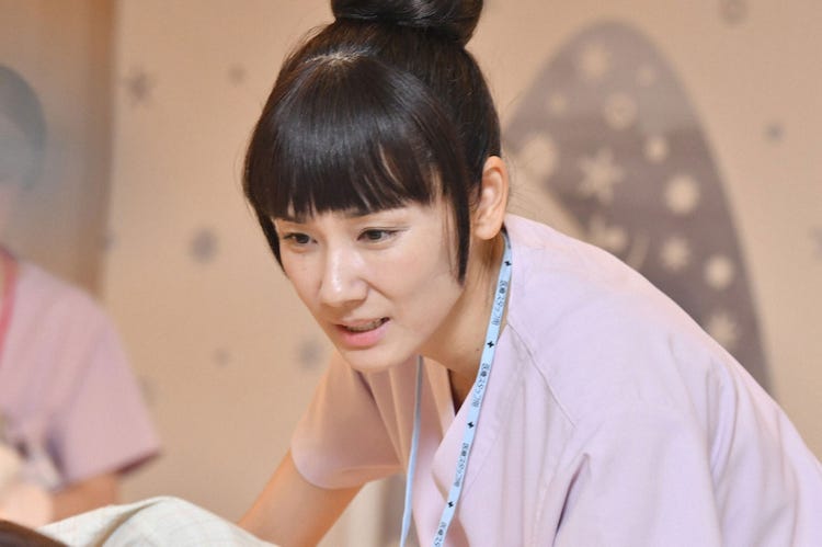 画像9 12 コウノドリ 小松 吉田羊 倒れる サクラ 綾野剛 と四宮 星野源 が下した診断は 第7話あらすじ モデルプレス