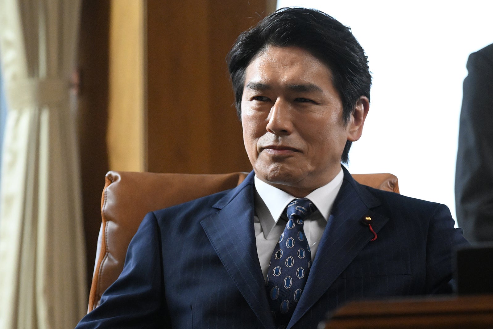 高橋克典「罠の戦争」第8話より（C）カンテレ