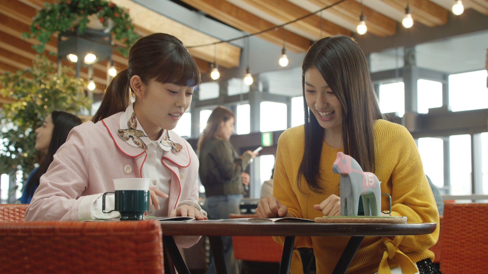 高畑充希、土屋太鳳／「ウマジョ、の日」より（提供画像）